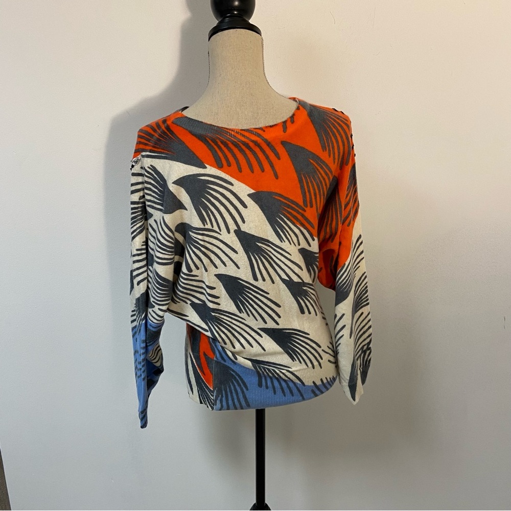 Abstract Patterned Crew Neck Sweater